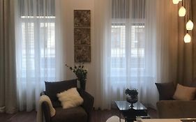 Cozy App Heart Budapest